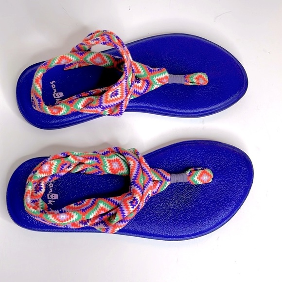Sanuk Shoes - Sanuk flip flops size 4-5